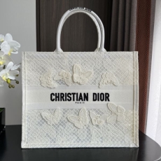 Christian Dior Shopping Bags